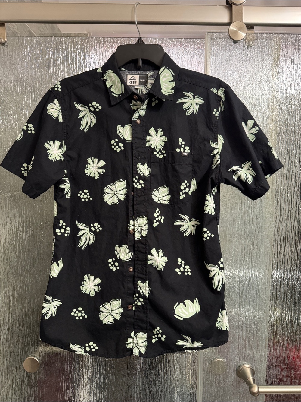 Reef Short-Sleeve Button-Down Shirt